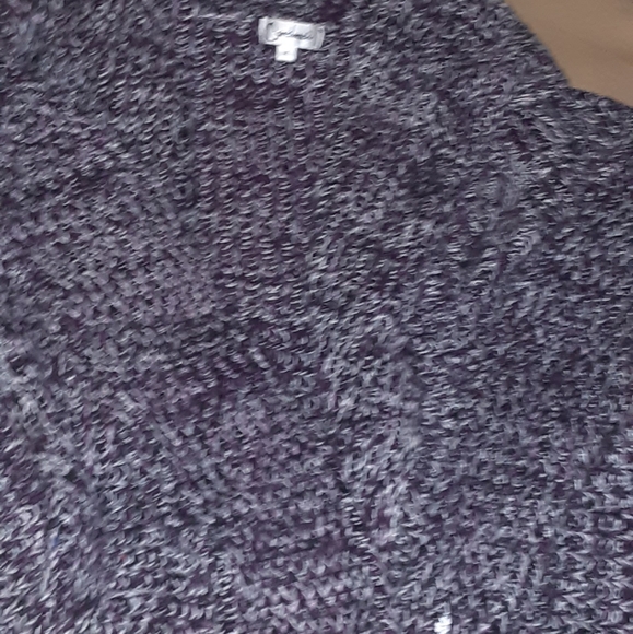 Beautiful cardigan sweater,super soft 3/15🖤 - Picture 2 of 4